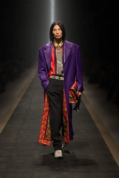 Look 29